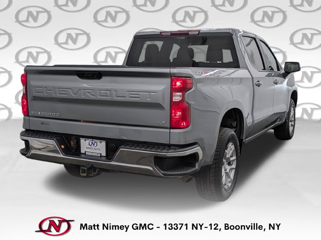 Used 2023 Chevrolet Silverado 1500 LT AWD/4WD image 3