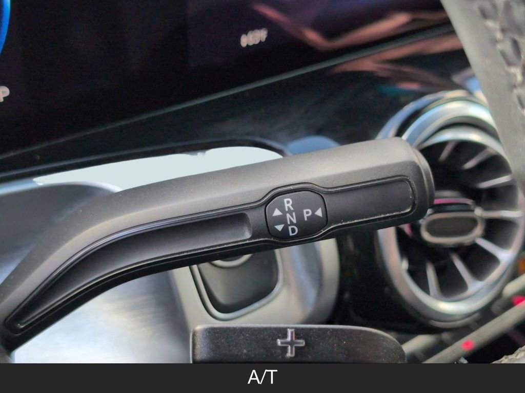 Used 2024 Mercedes-Benz EQB 250+ image 16