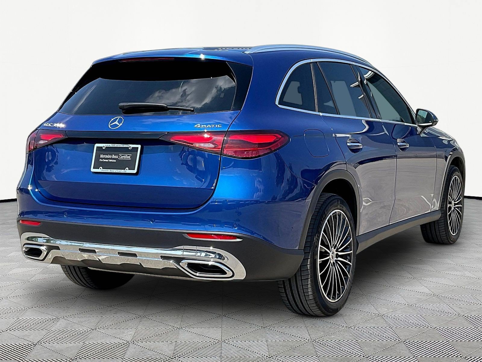 Used 2026 Mercedes-Benz GLC 300 4MATIC image 6