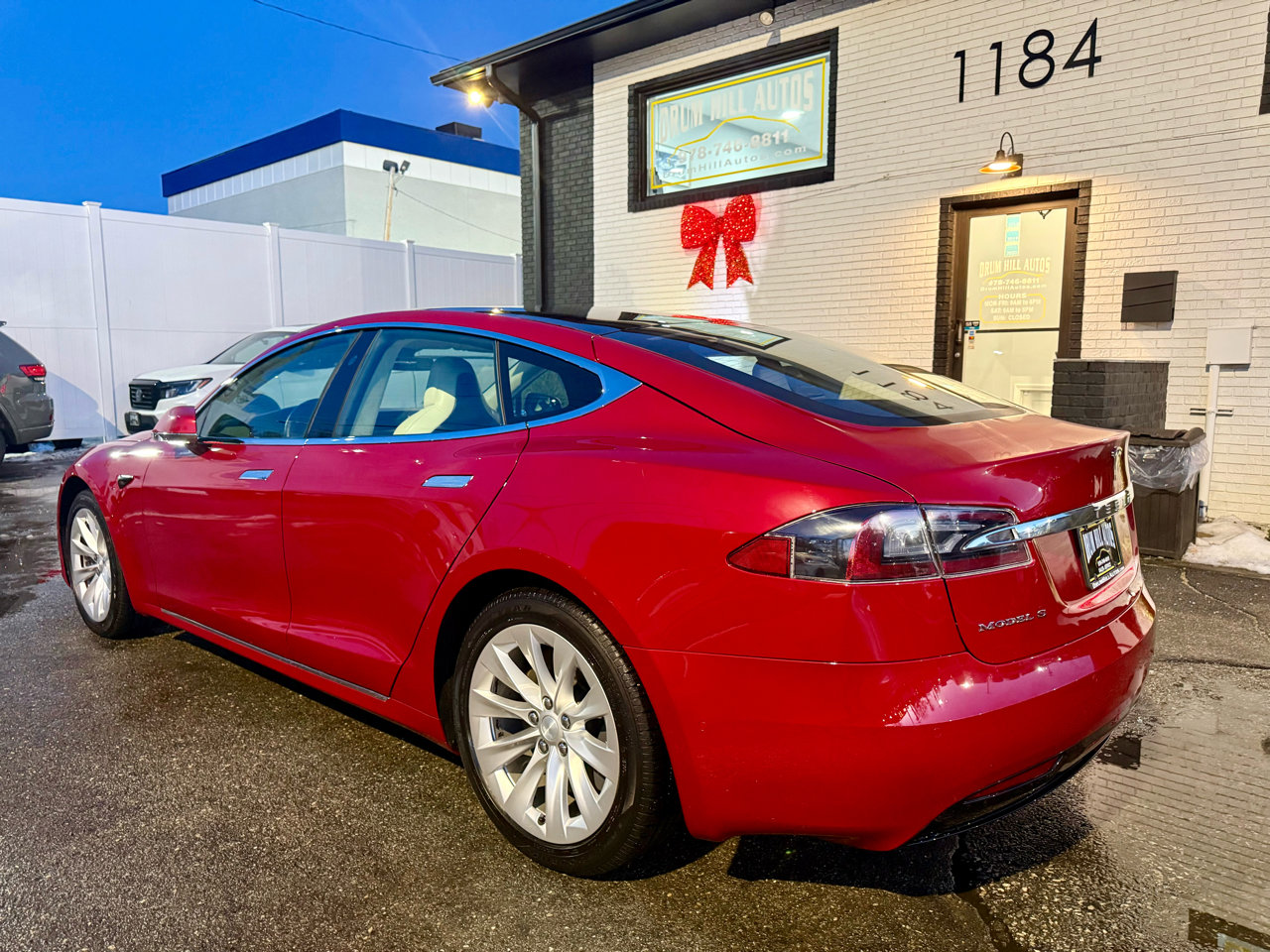 Used 2019 Tesla Model S 100D image 3