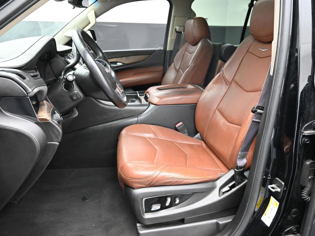 Used 2017 Cadillac Escalade Premium Luxury image 11