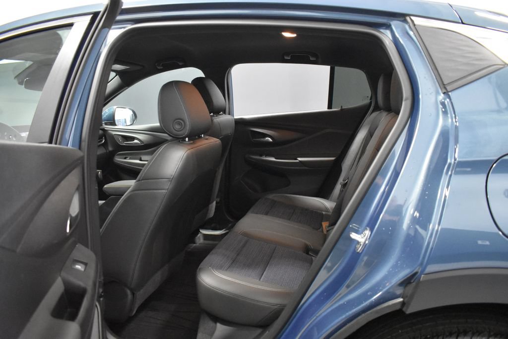 Used 2025 Buick Envista Preferred w/ Convenience I Package FWD image 29