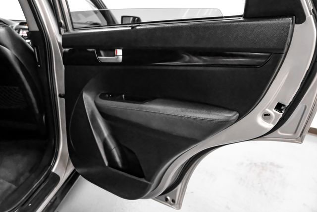 Used 2015 Kia Sorento EX image 52