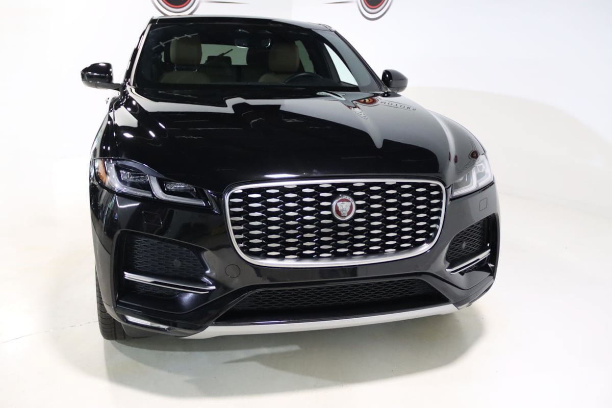 Used 2023 Jaguar F-PACE S AWD/4WD image 8