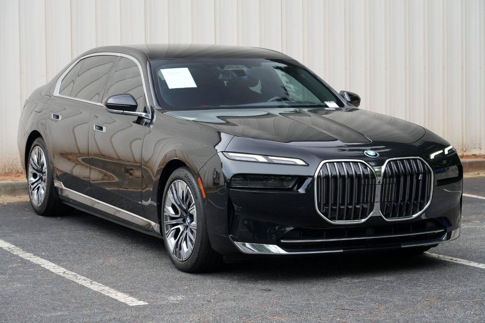 Used 2023 BMW i7 xDrive60 AWD/4WD image 61