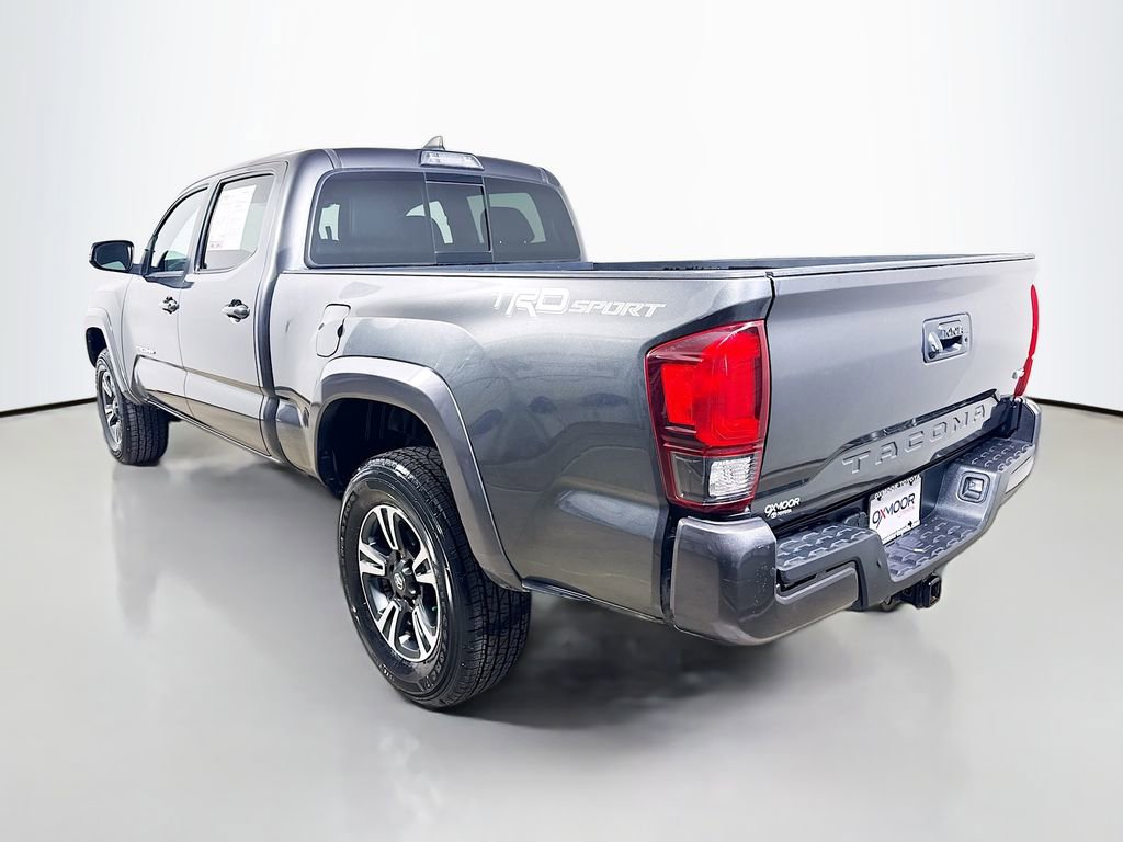 Used 2018 Toyota Tacoma TRD Sport w/ TRD Premium Sport Package image 5