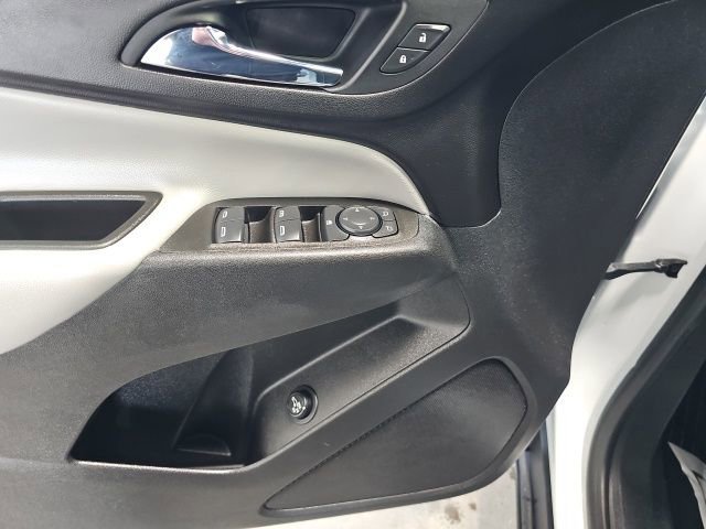 Used 2021 Chevrolet Equinox LT image 10