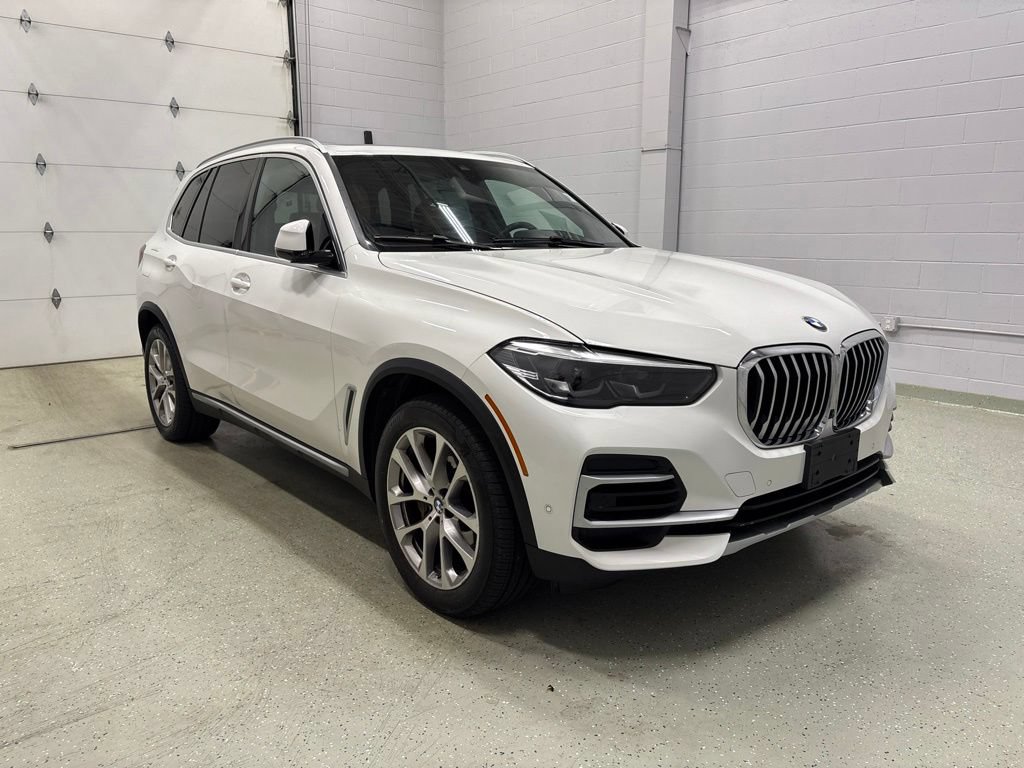 Used 2022 BMW X5 xDrive40i w/ Climate Comfort Package AWD/4WD image 2