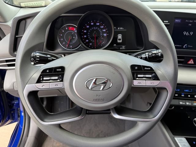 Used 2023 Hyundai Elantra SEL image 14