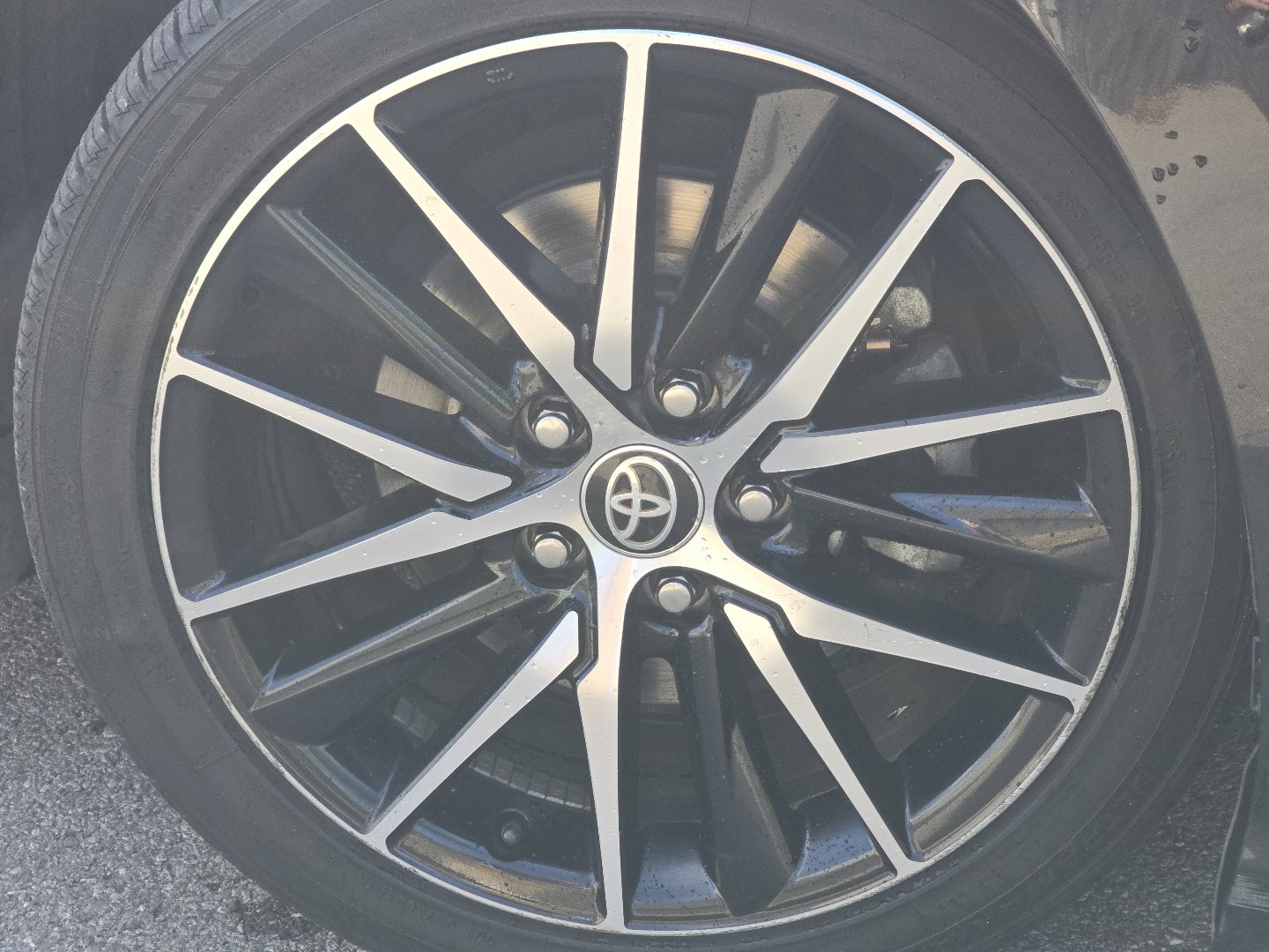 Used 2022 Toyota Camry SE w/ Convenience Package image 6