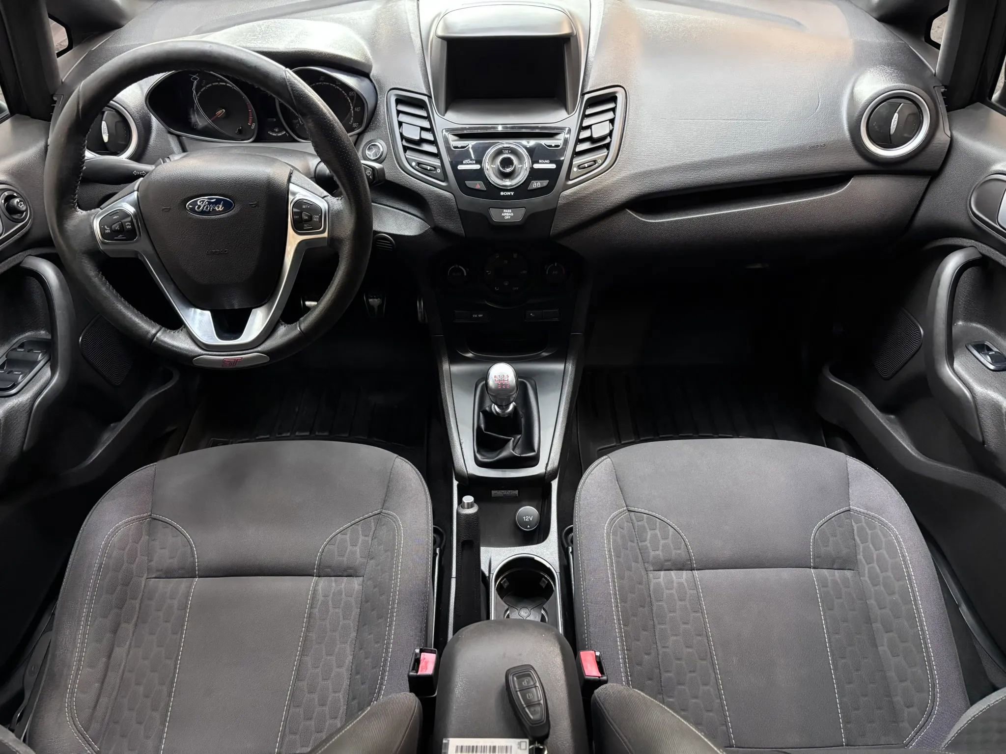 Used 2015 Ford Fiesta ST FWD image 14
