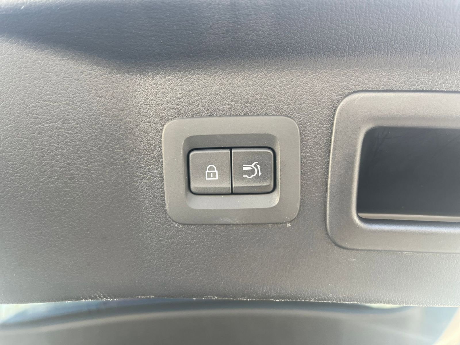 Used 2025 MAZDA CX-70 3.3 Turbo w/ Preferred Package image 20