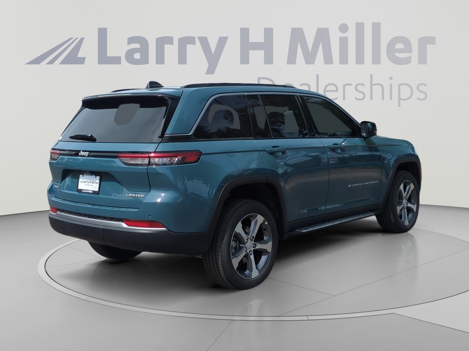 New 2026 Jeep Grand Cherokee Limited AWD/4WD image 5