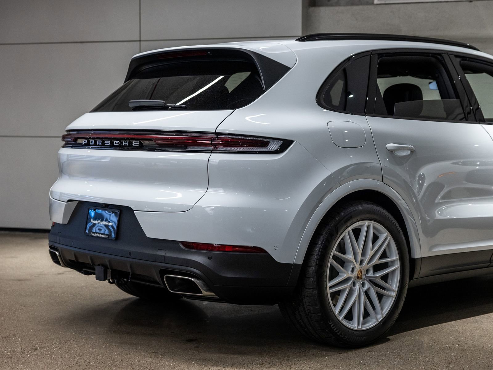 Certified 2025 Porsche Cayenne image 22