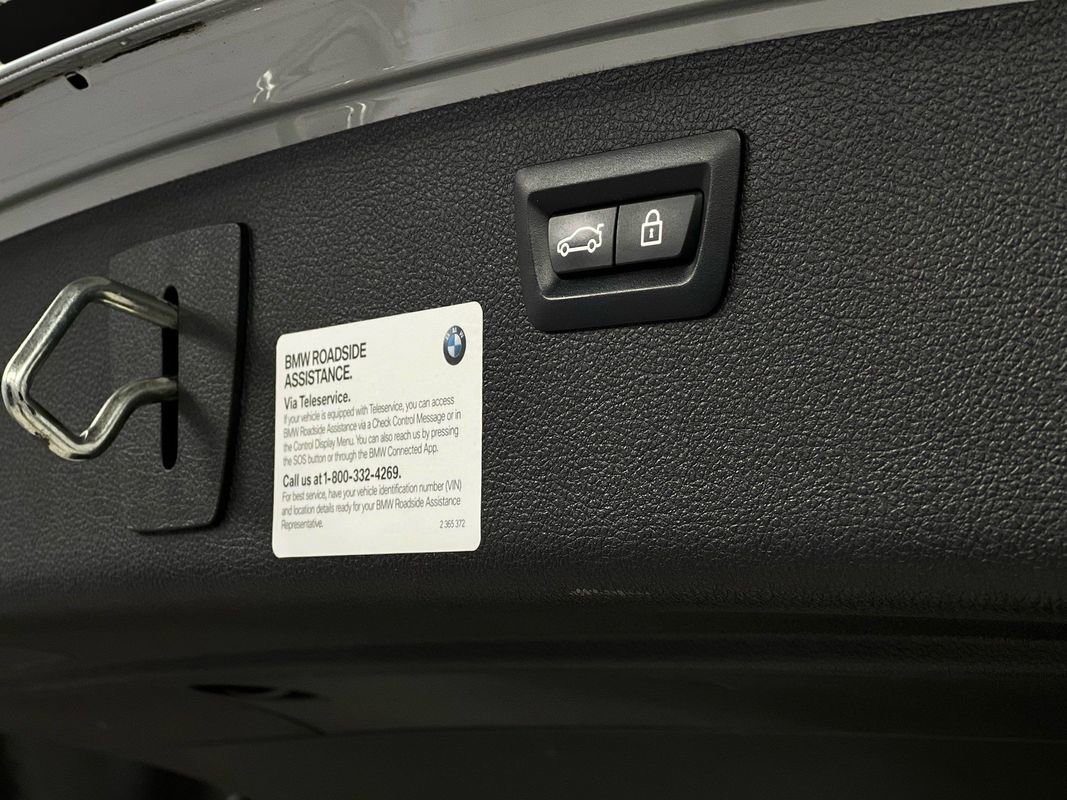 Used 2018 BMW 330i xDrive Wagon image 42