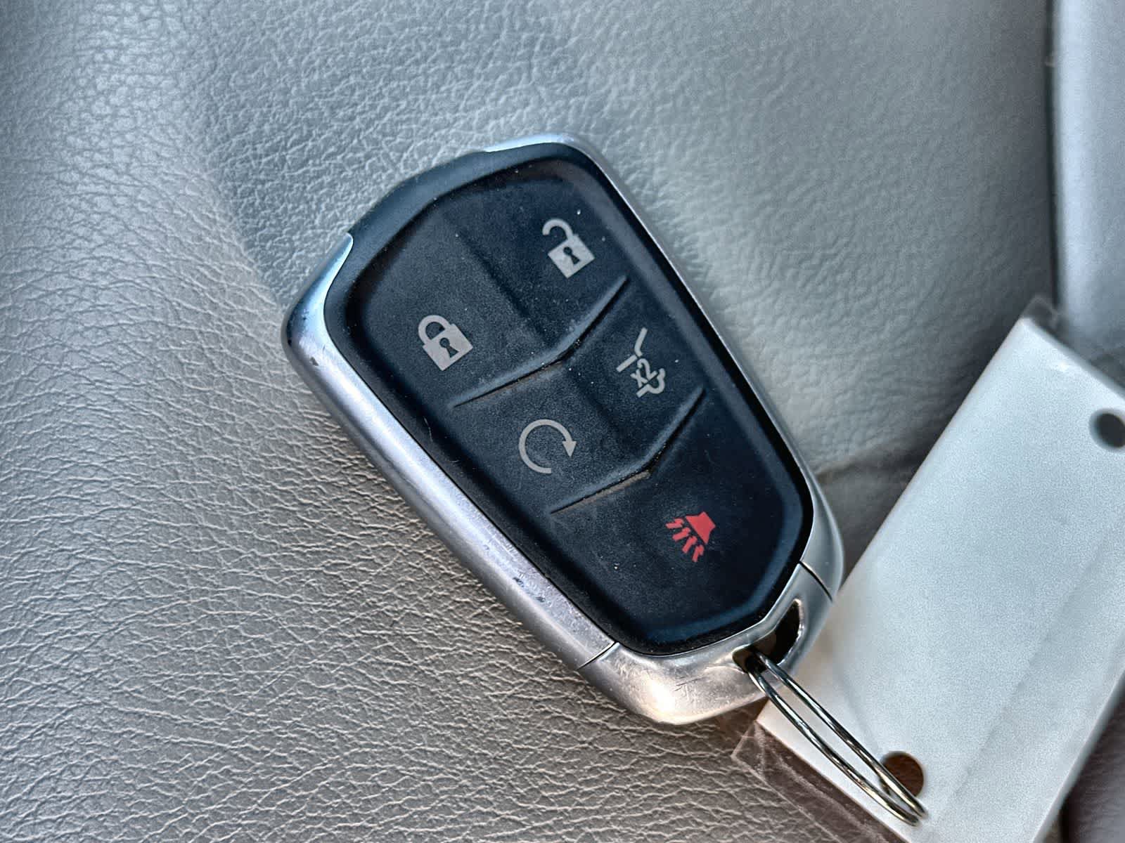 Used 2022 Cadillac XT4 Luxury w/ Driver Awareness Package image 25