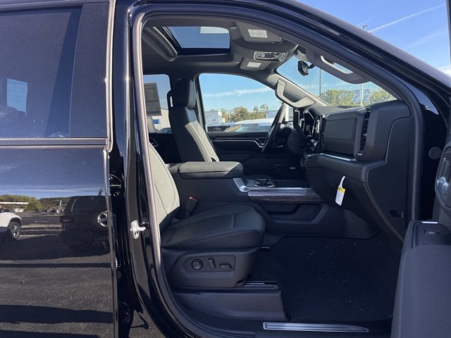 New 2026 Chevrolet Silverado 3500 LTZ w/ LTZ Plus Package image 17