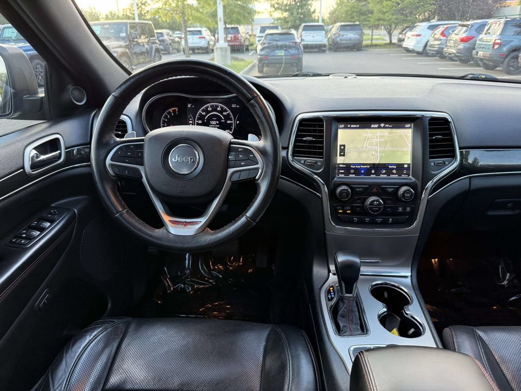 Used 2018 Jeep Grand Cherokee Trailhawk w/ Trailhawk Luxury Group AWD/4WD image 18