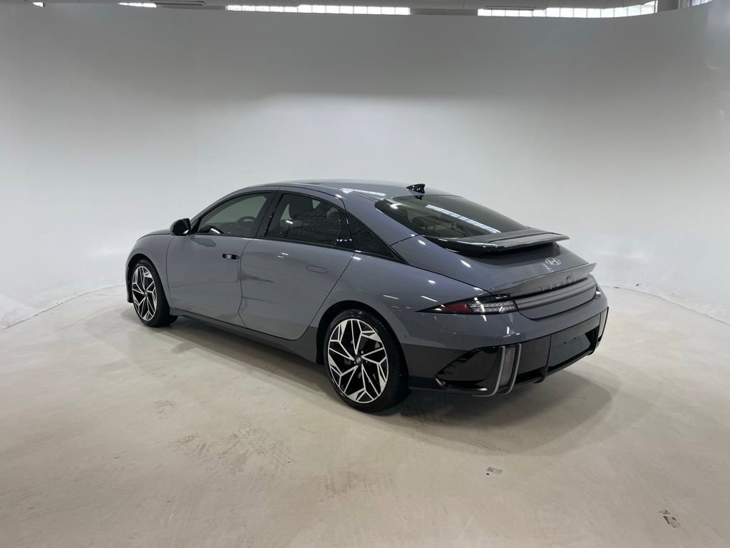 Used 2024 Hyundai Ioniq 6 Limited image 6