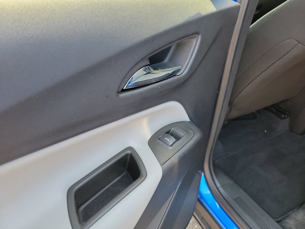 Used 2024 Chevrolet Equinox LS w/ LS Convenience Package FWD image 17