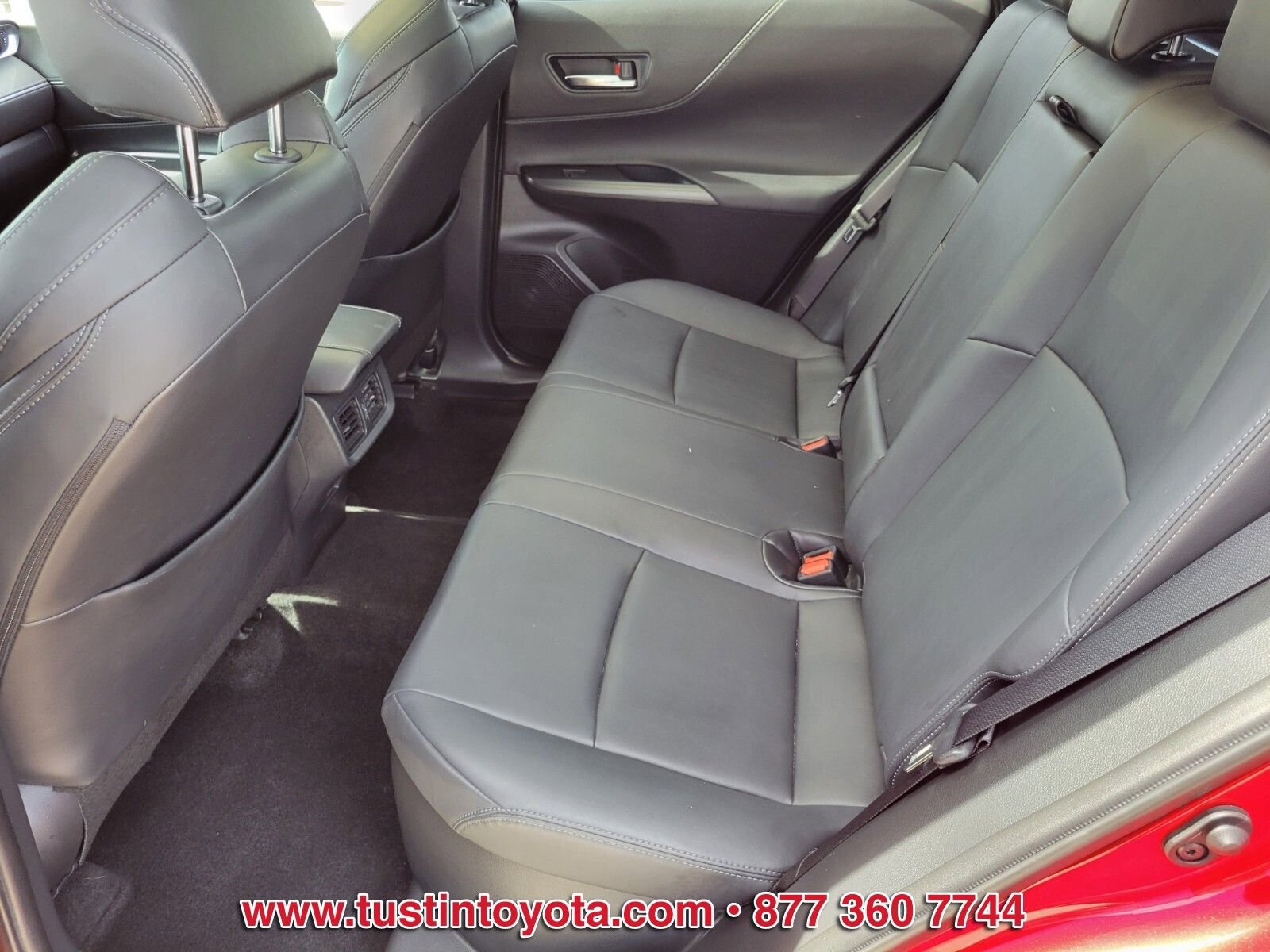 Certified 2023 Toyota Venza Nightshade AWD/4WD image 11