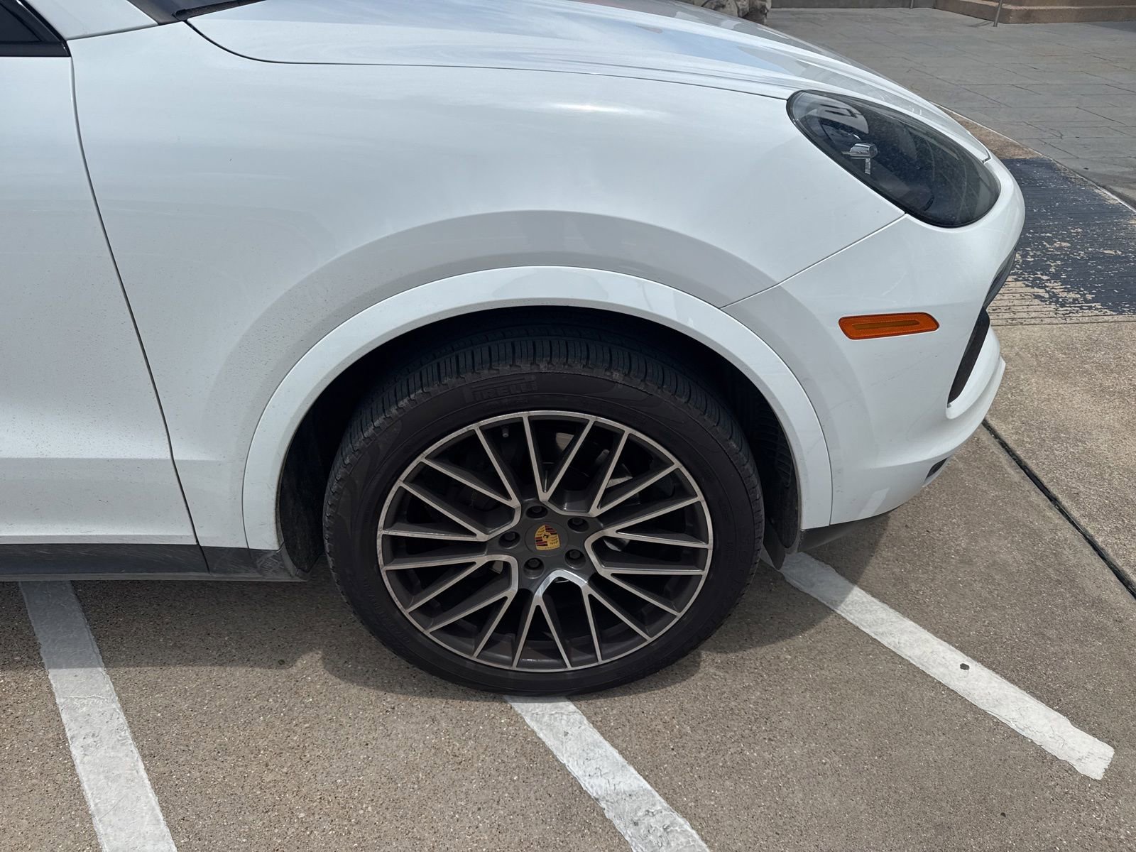 Used 2020 Porsche Cayenne AWD/4WD image 4