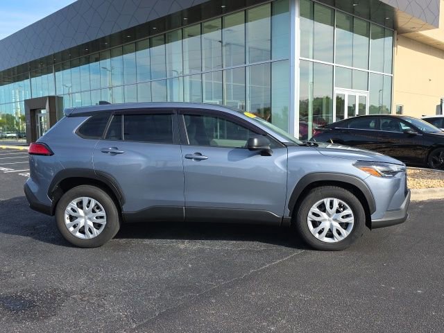 Used 2022 Toyota Corolla Cross L image 17