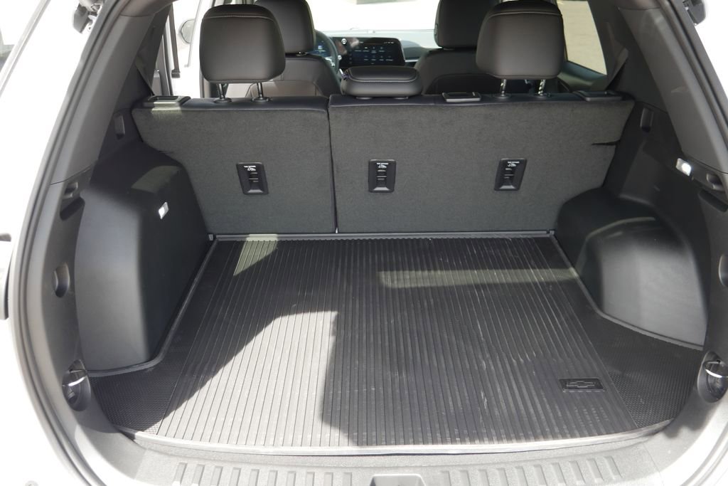 New 2026 Chevrolet Equinox LT w/ Convenience Package II AWD/4WD image 28