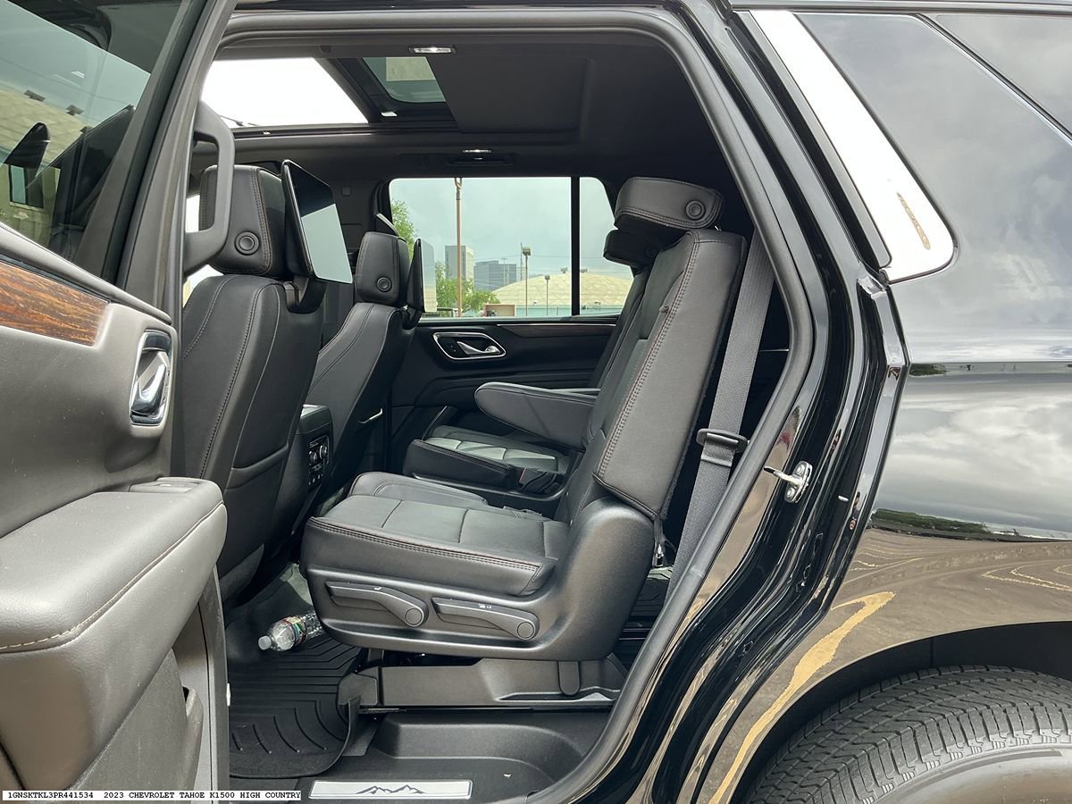 Used 2023 Chevrolet Tahoe High Country w/ Premium Package AWD/4WD image 10