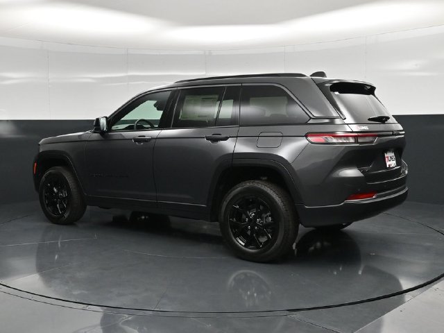 New 2026 Jeep Grand Cherokee Altitude AWD/4WD image 8