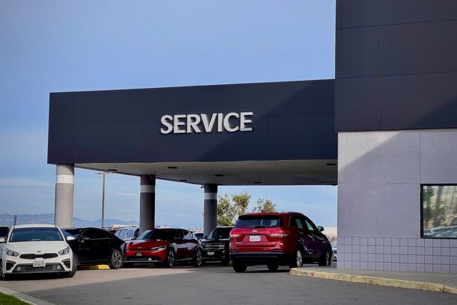 Certified 2024 Kia Seltos LX image 37