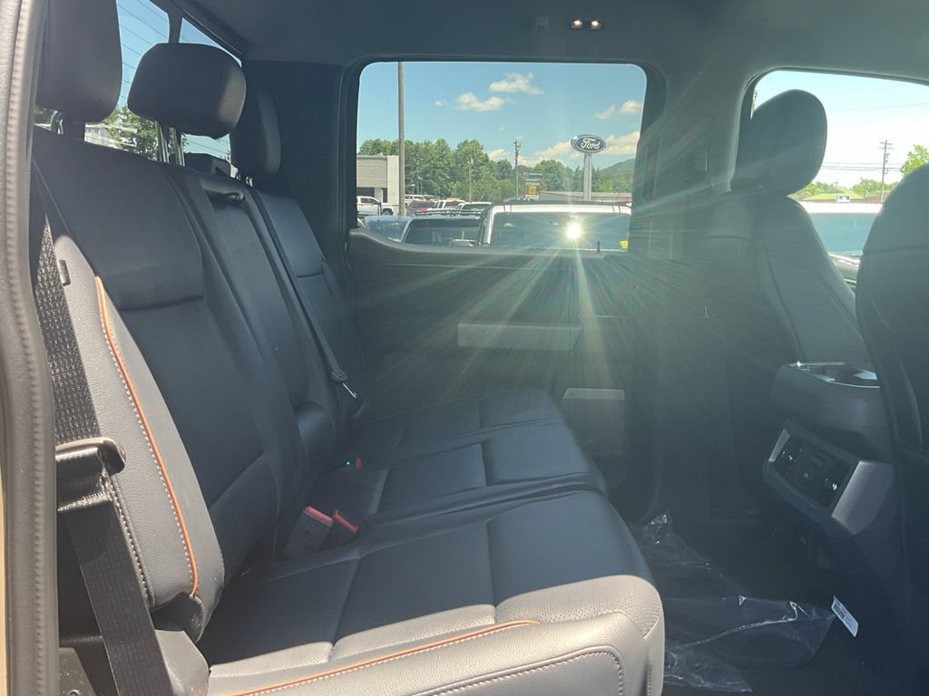 New 2026 Ford F350 Lariat w/ Chrome Package AWD/4WD image 13