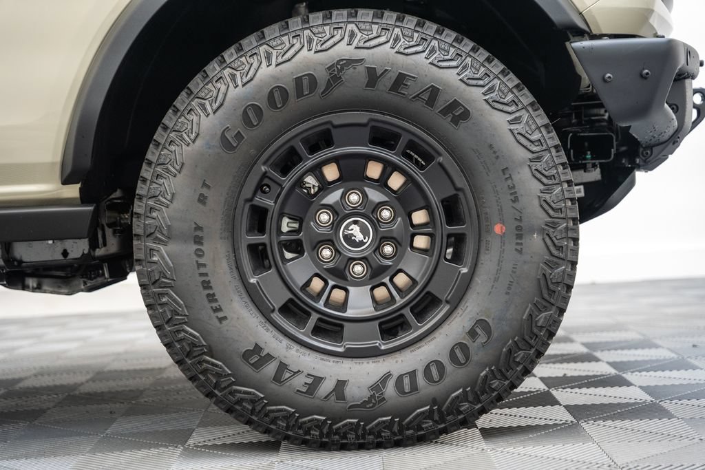 New 2026 Ford Bronco Badlands AWD/4WD image 18