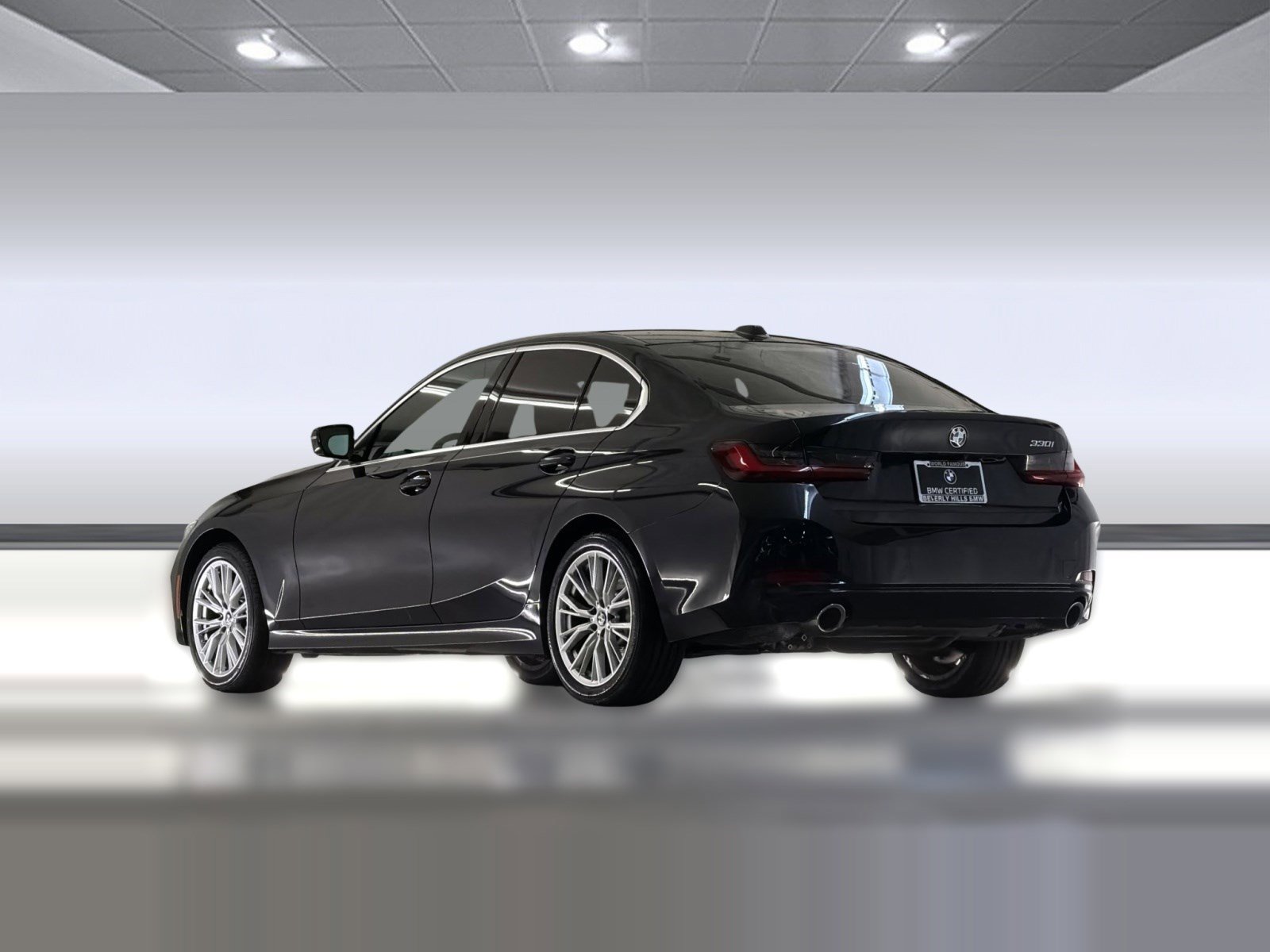 Certified 2024 BMW 330i Sedan w/ Convenience Package RWD image 3