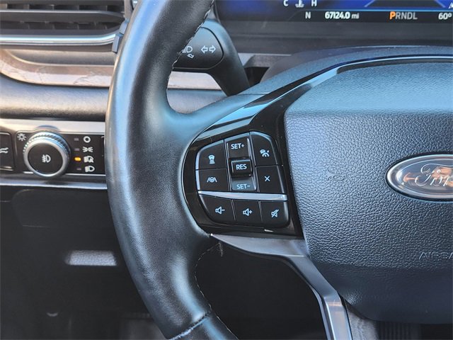 Used 2023 Ford Explorer Platinum w/ Technology Package image 28