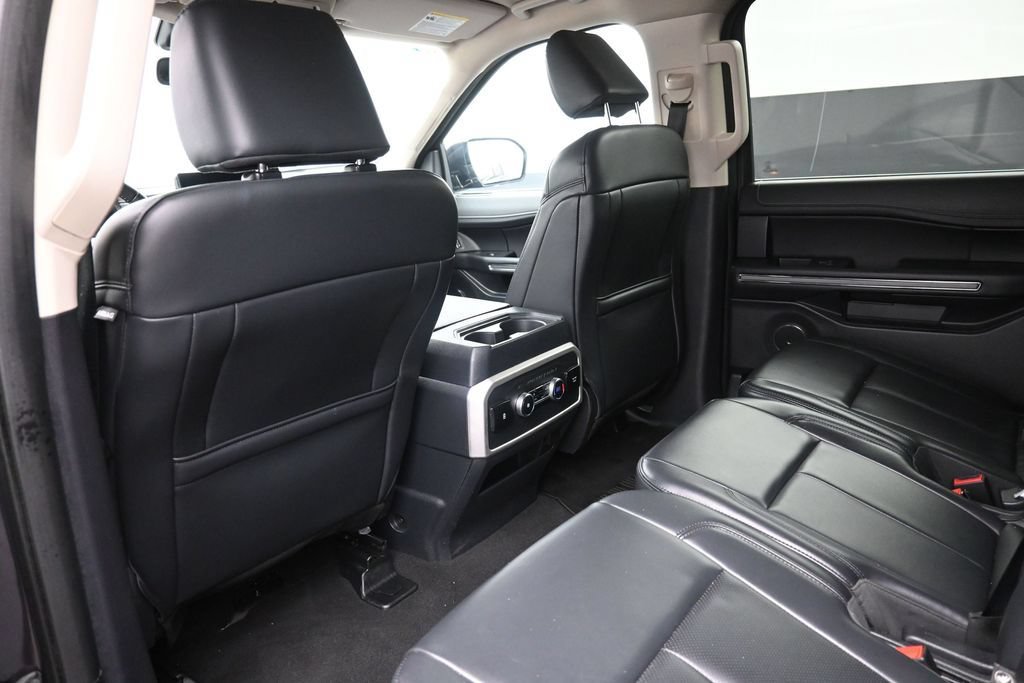 Certified 2024 Ford Expedition Max XLT RWD image 2
