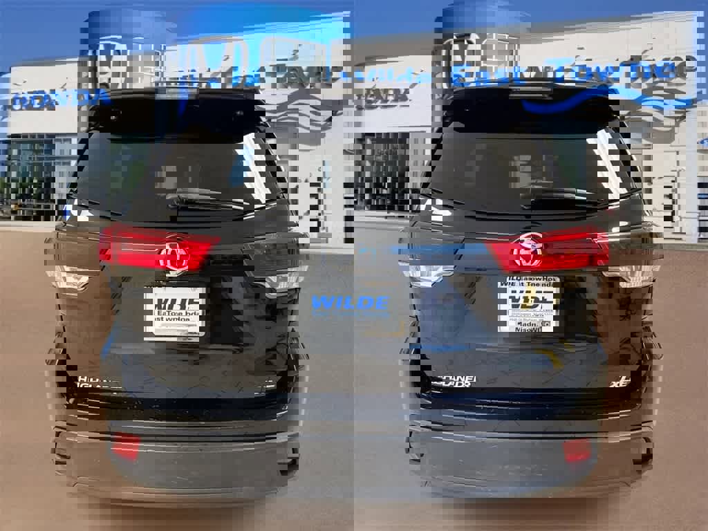 Used 2019 Toyota Highlander XLE image 7