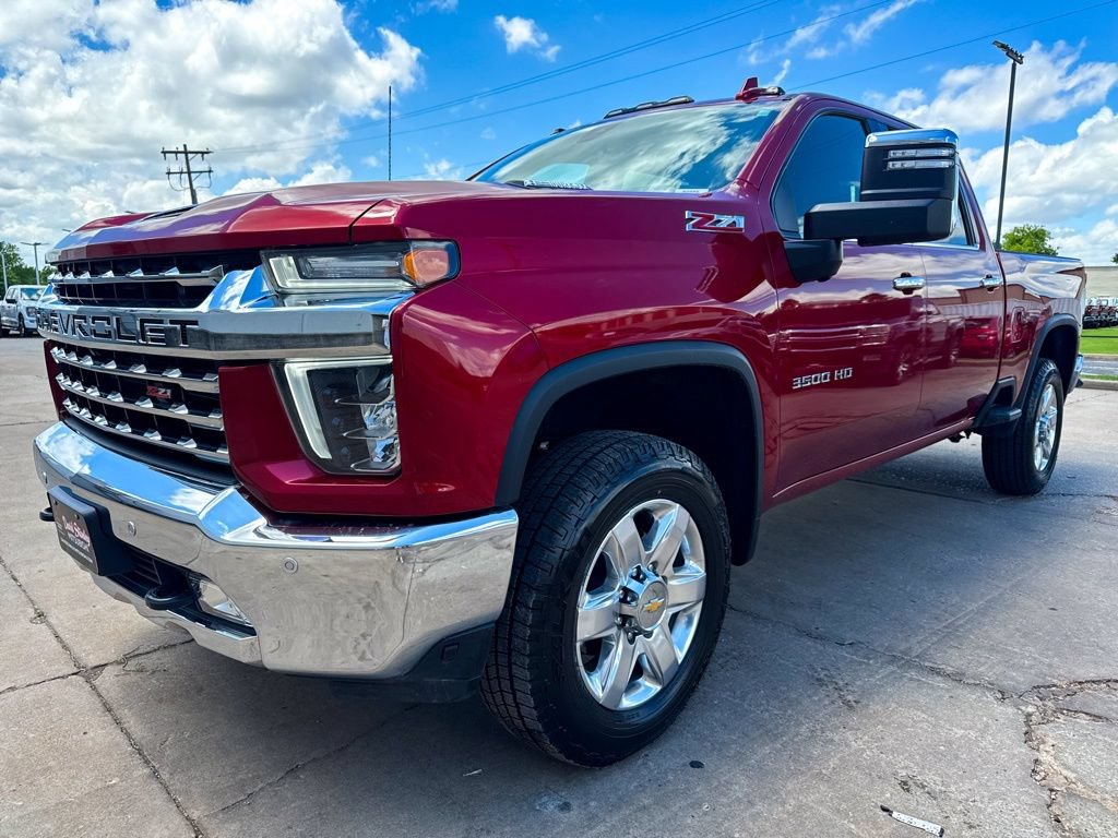 Used 2023 Chevrolet Silverado 3500 LTZ w/ LTZ Convenience Package AWD/4WD image 3
