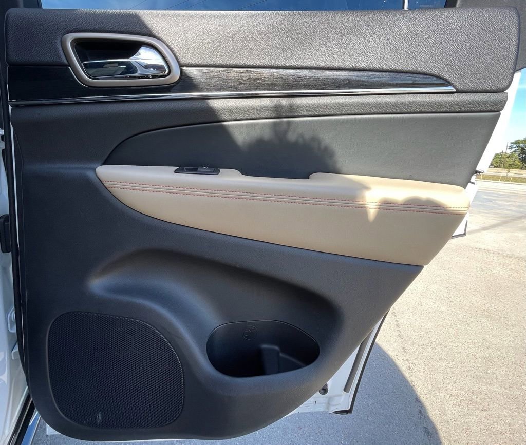 Used 2016 Jeep Grand Cherokee Limited 75th Anniversary image 35