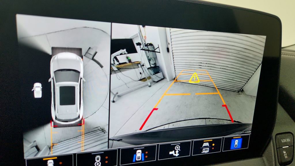 New 2025 Chevrolet Blazer LT w/ Sound & Technology Package image 23