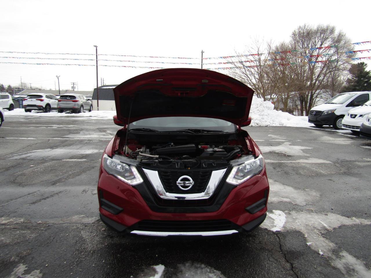 Used 2017 Nissan Rogue S w/ S Appearance Package FWD image 28