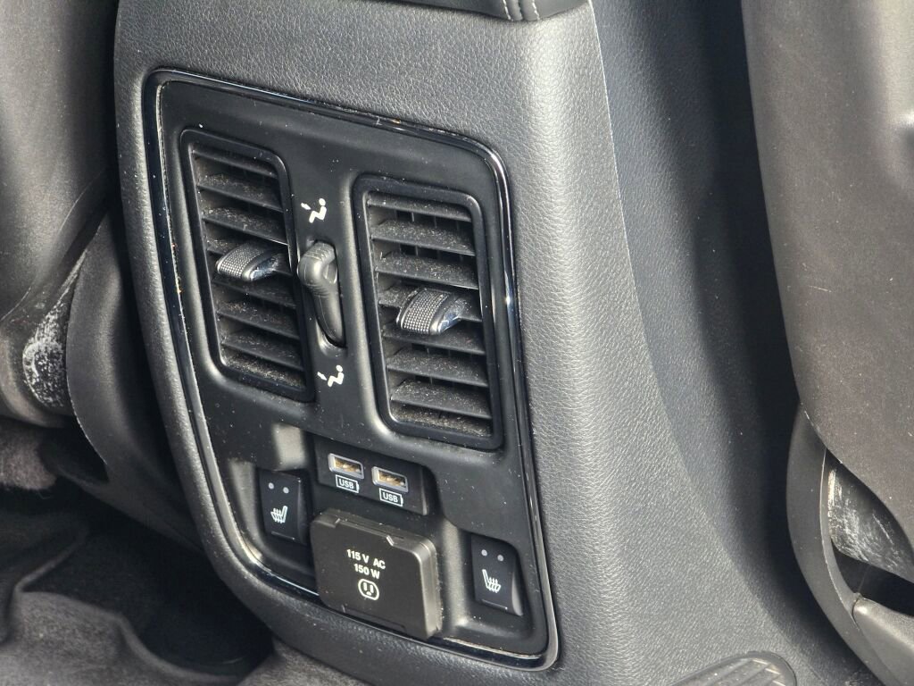 Used 2020 Jeep Grand Cherokee Overland image 25
