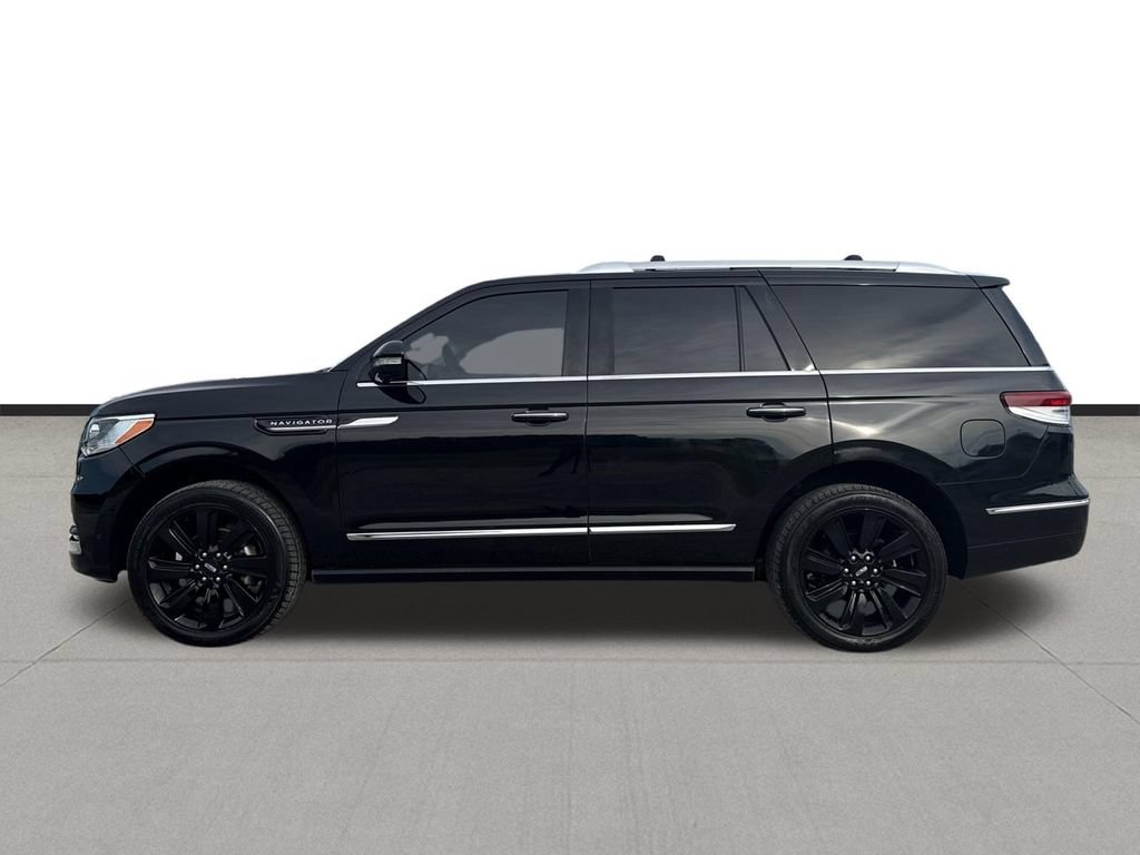 Used 2022 Lincoln Navigator Reserve AWD/4WD image 8