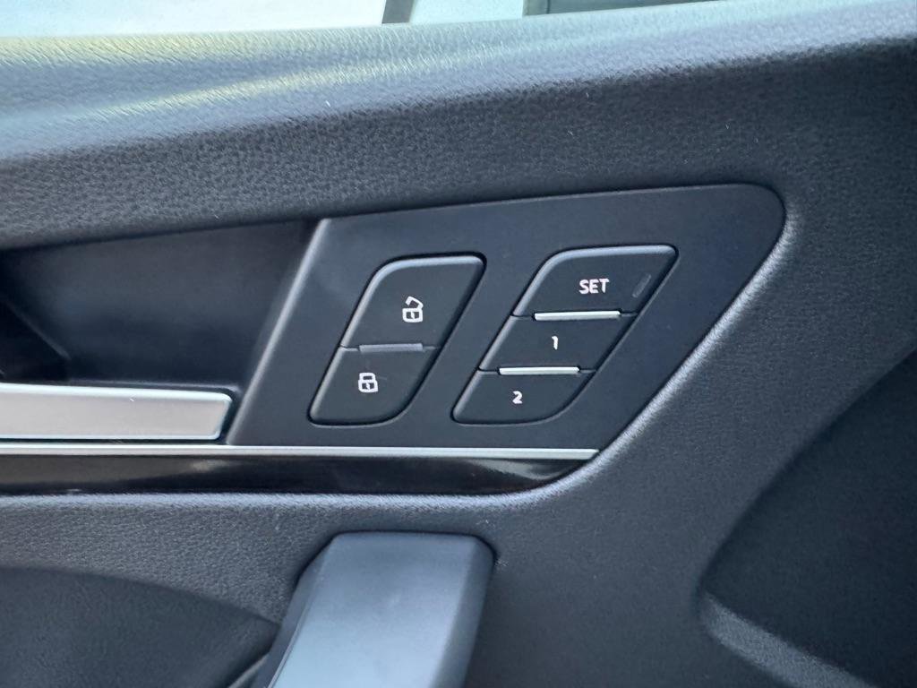 Used 2018 Audi Q5 Prestige w/ Prestige Package image 20