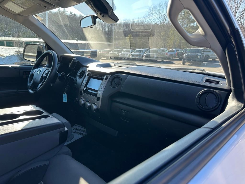 Used 2018 Toyota Tundra SR image 19
