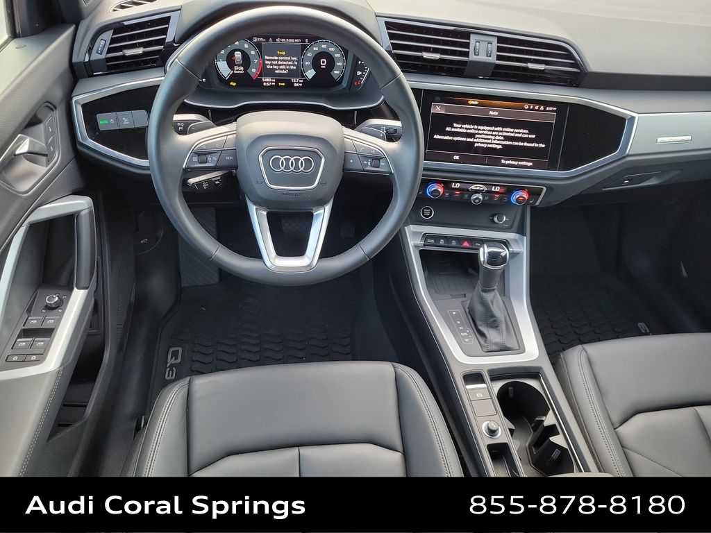 Certified 2025 Audi Q3 2.0T Premium w/ Convenience Package AWD/4WD image 10