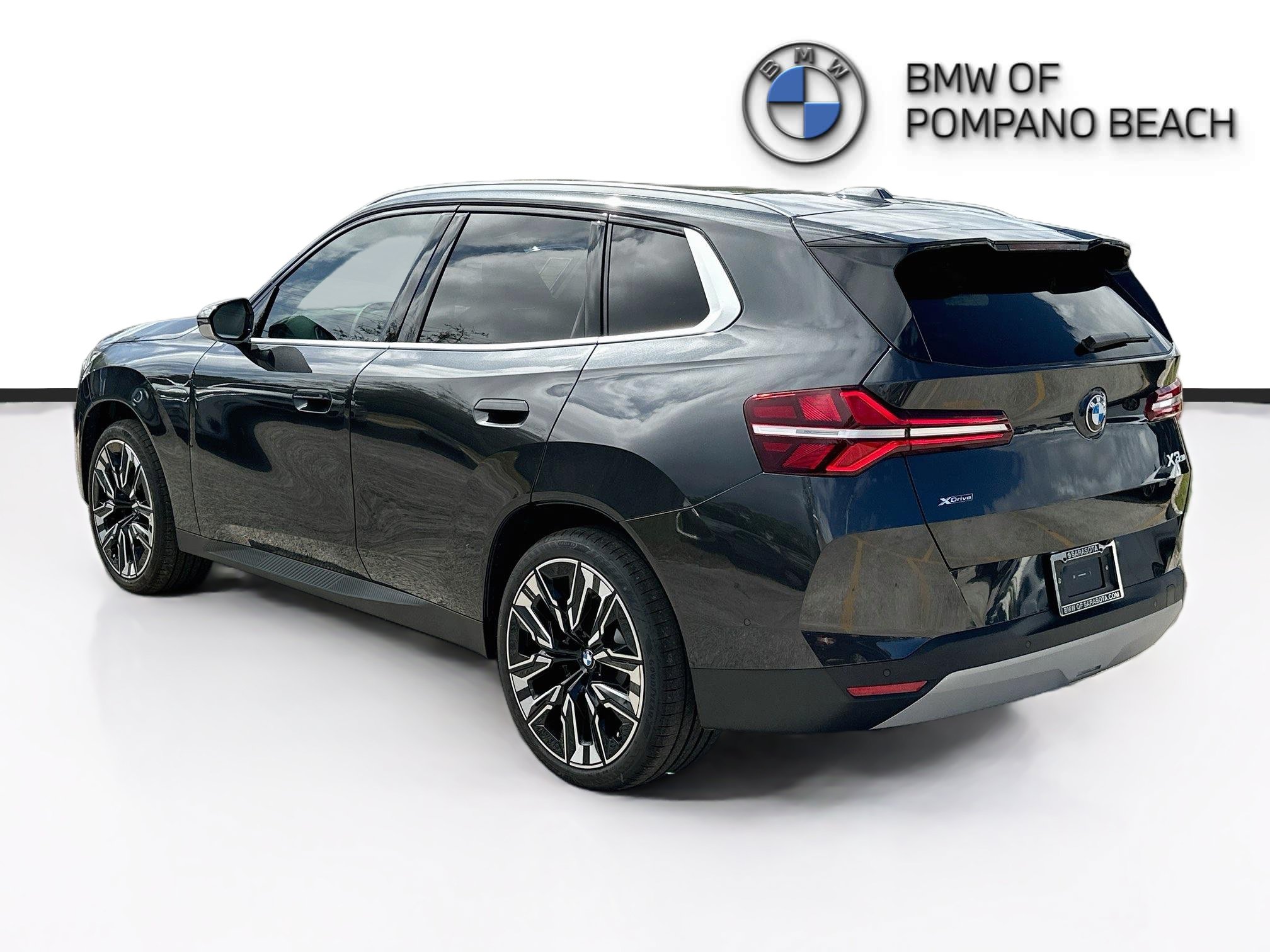 Used 2025 BMW X3 xDrive30i w/ M Sport Package AWD/4WD image 5