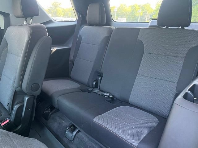 Used 2019 Chevrolet Traverse LT FWD image 12