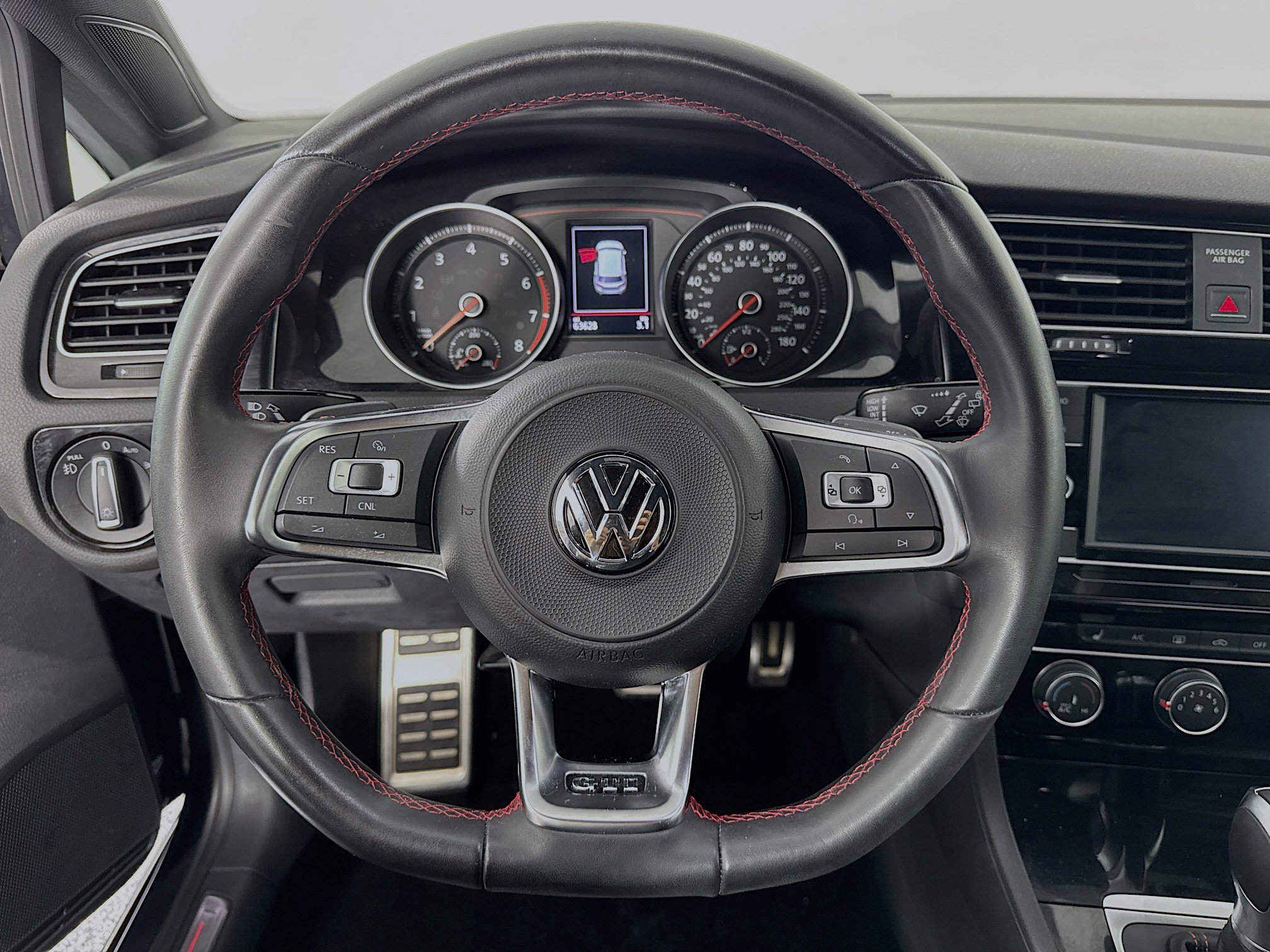 Used 2018 Volkswagen GTI S image 11