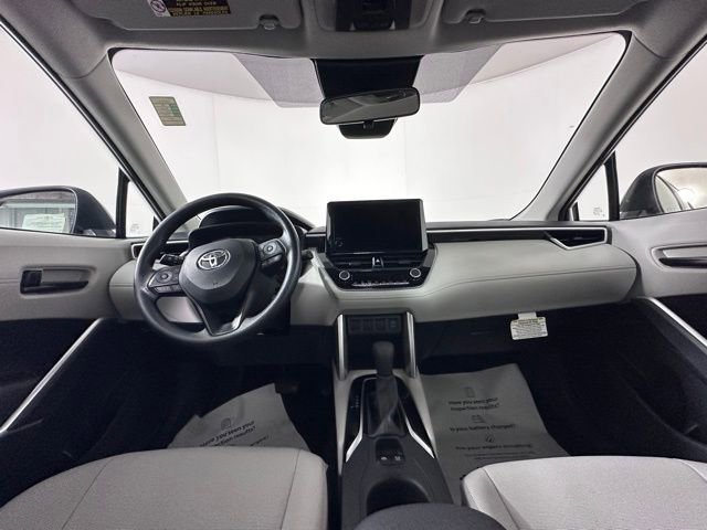 Used 2023 Toyota Corolla Cross L image 16